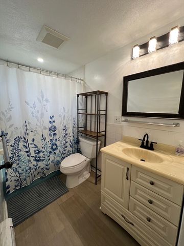 6 Woodcrest Ct 6, Weymouth, MA 02190