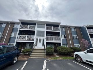 6 Woodcrest Ct 6, Weymouth, MA 02190