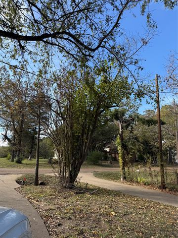 132 SHADY SHORES Drive, Mabank, TX 75156