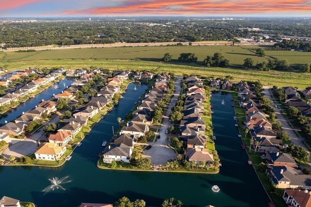 14415 Castlemaine Court, Sugar Land, TX 77498