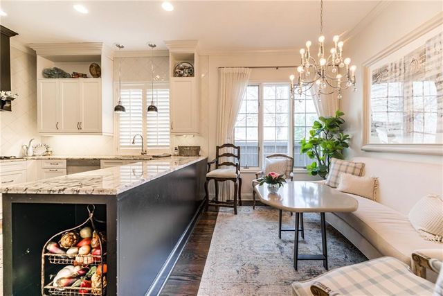 5453 Aberdeen Road, Fairway, KS 66205