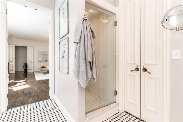 5453 Aberdeen Road, Fairway, KS 66205