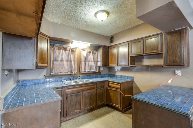 4527 Rock Cut Road, Norton, OH 44203