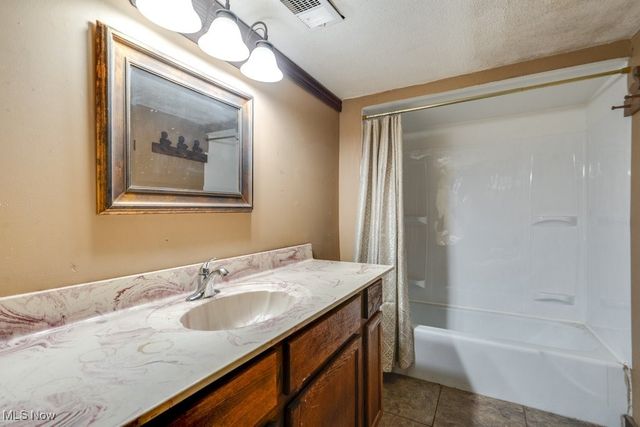 4527 Rock Cut Road, Norton, OH 44203