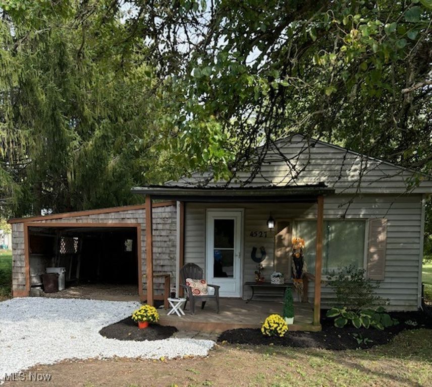 4527 Rock Cut Road, Norton, OH 44203