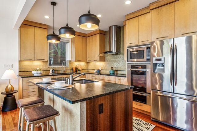 935 Grizzly Peak BLVD, Berkeley, CA 94708