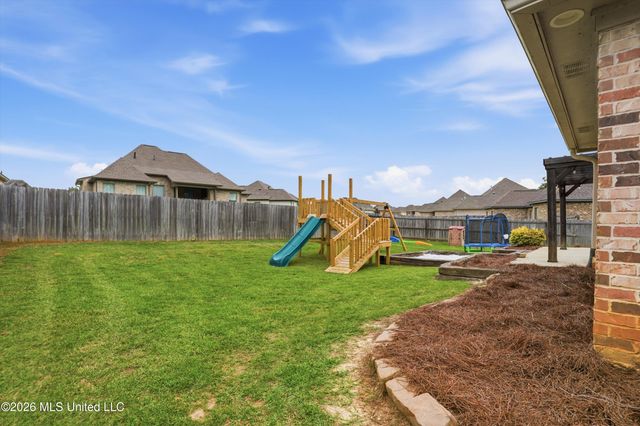 710 Parkdale Place, Brandon, MS 39042