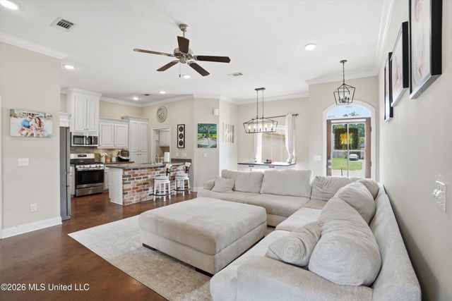 710 Parkdale Place, Brandon, MS 39042