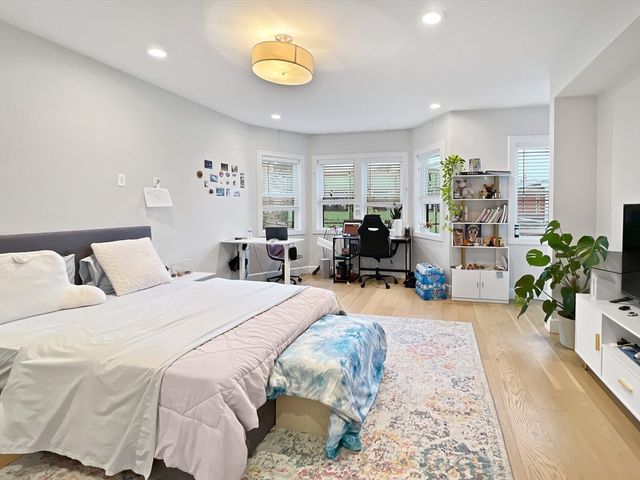 54-58 Robey St 56, Boston, MA 02119