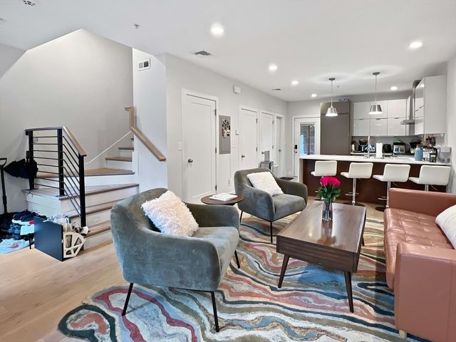 54-58 Robey St 56, Boston, MA 02119
