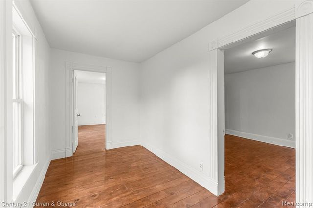 8004 N Farmington Road, Westland, MI 48185