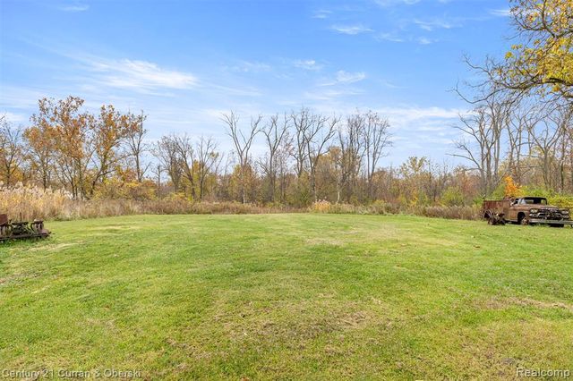 8004 N Farmington Road, Westland, MI 48185