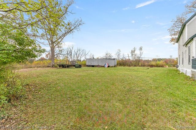 8004 N Farmington Road, Westland, MI 48185