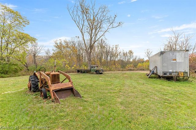 8004 N Farmington Road, Westland, MI 48185
