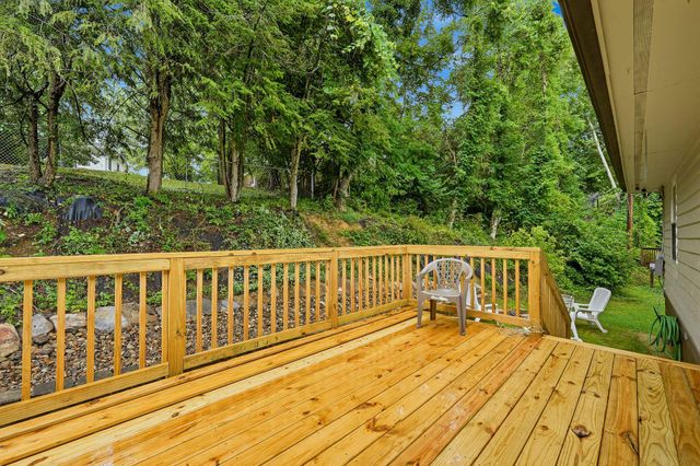 7 Birch Drive, Huntington, WV 25705