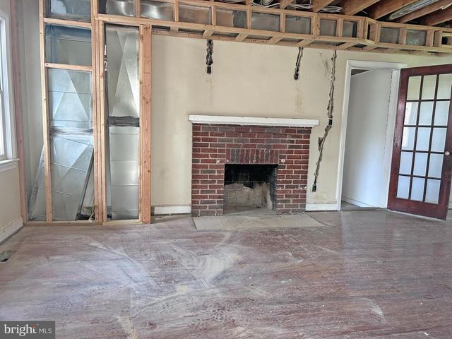 1402 EDGEWICK AVE, Capitol Heights, MD 20743