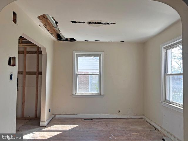 1402 EDGEWICK AVE, Capitol Heights, MD 20743