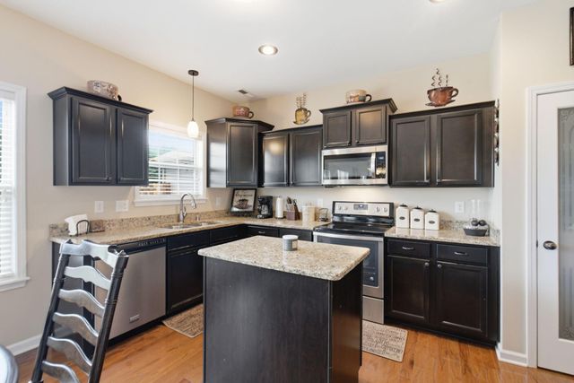 2316 Walcot Way, Lexington, KY 40511