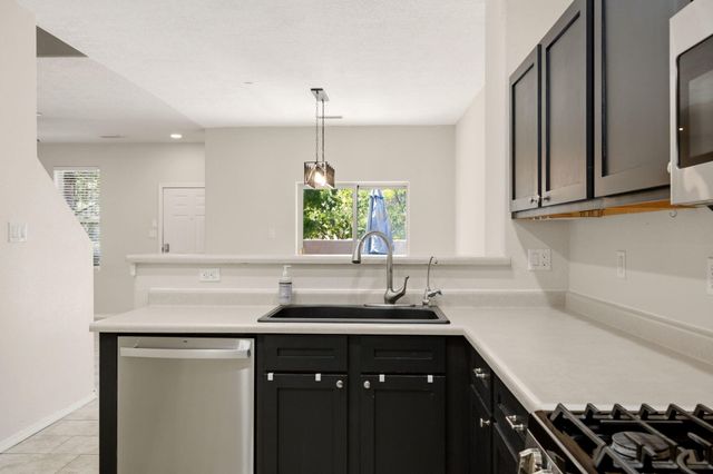 11020 Fort Point unit b Lane NE UNIT B, Albuquerque, NM 87123