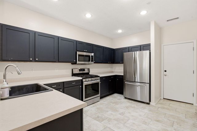 11020 Fort Point unit b Lane NE UNIT B, Albuquerque, NM 87123