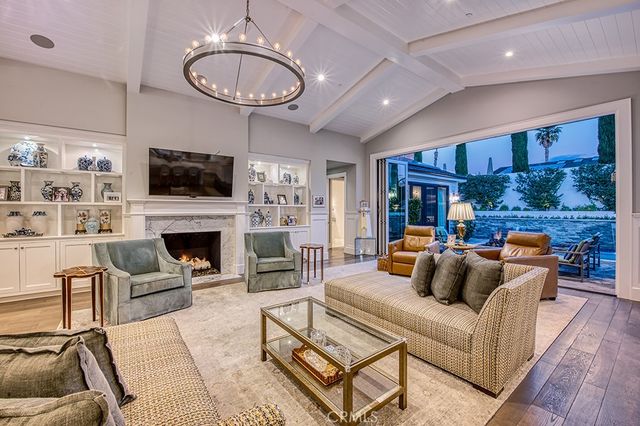 712 K Thanga, Corona Del Mar, CA 92625