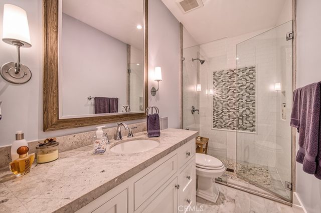 712 K Thanga, Corona Del Mar, CA 92625