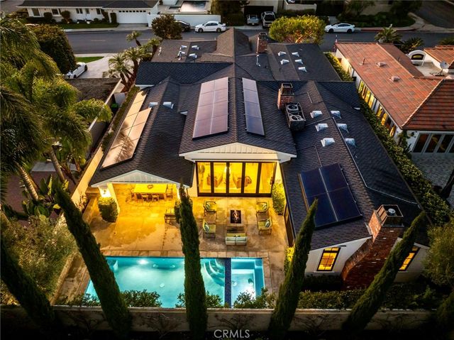 712 K Thanga, Corona Del Mar, CA 92625