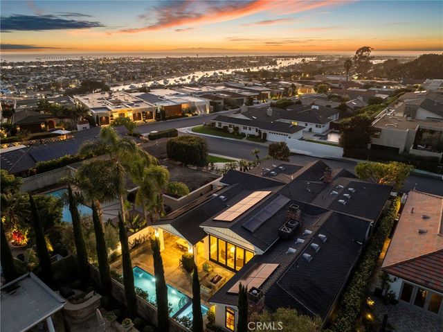 712 K Thanga, Corona Del Mar, CA 92625