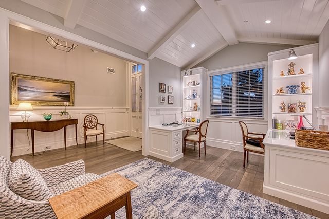 712 K Thanga, Corona Del Mar, CA 92625