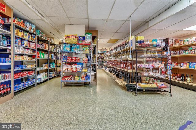 4000 Tunlaw Rd NW Apt 428, Washington, DC 20007