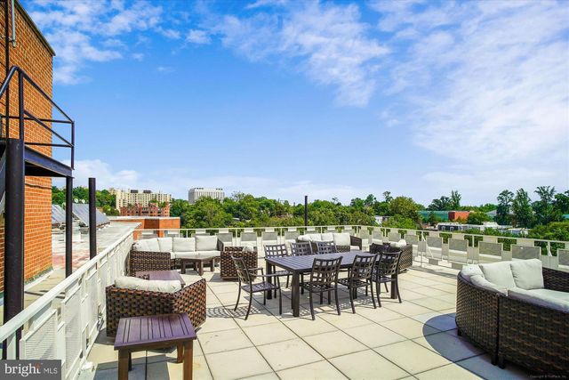 4000 Tunlaw Rd NW Apt 428, Washington, DC 20007
