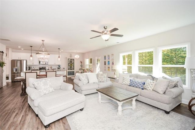 161 Baywood Lane, Villa Rica, GA 30180