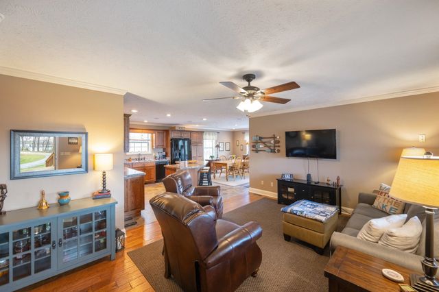 280 IRON HORSE TRL, Parsons, TN 38363