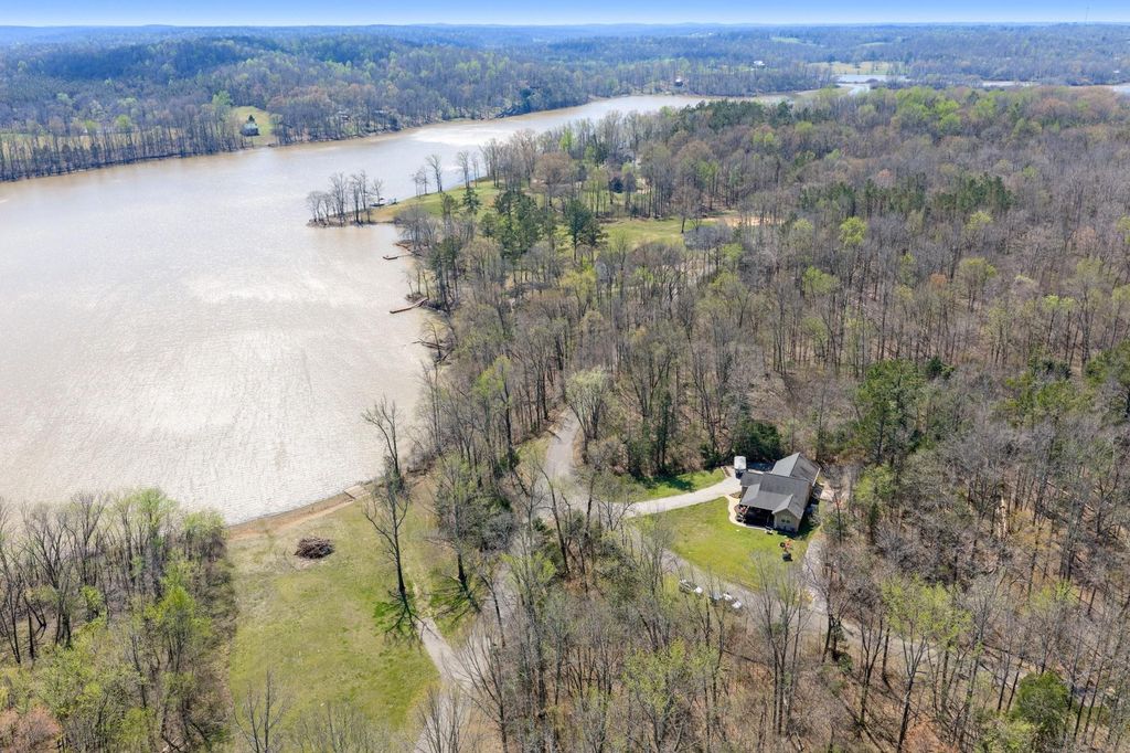 280 IRON HORSE TRL, Parsons, TN 38363