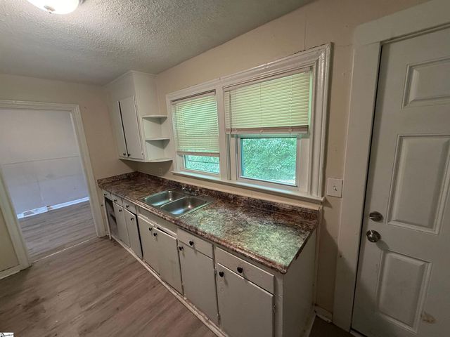 5 Mayo Drive, Greenville, SC 29605