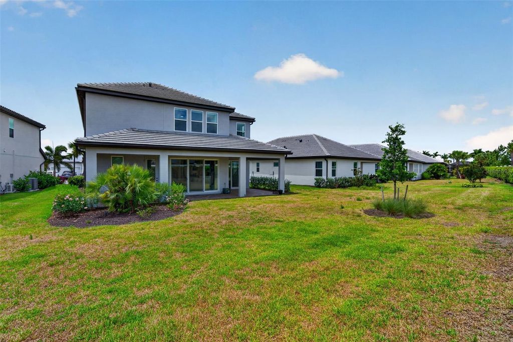 Image 54 of property listing at 17510 SAVORY MIST CIRCLE, Bradenton, FL 34211