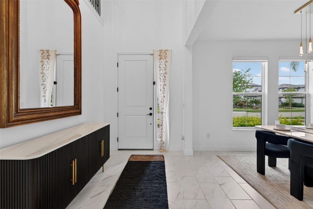 Image 8 of property listing at 17510 SAVORY MIST CIRCLE, Bradenton, FL 34211