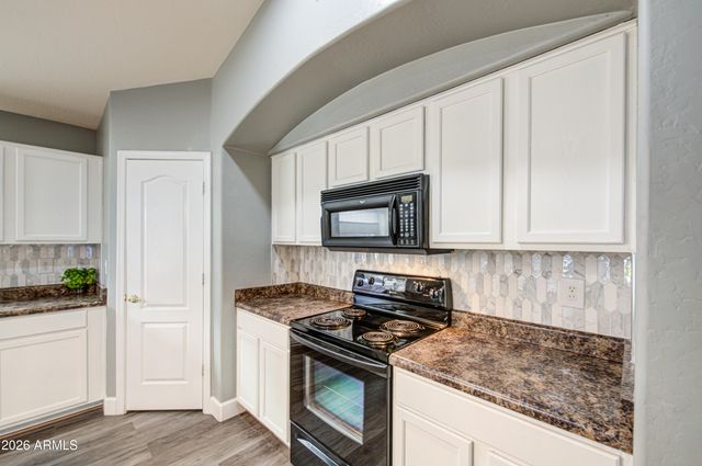 9130 W RIVERSIDE Avenue, Tolleson, AZ 85353