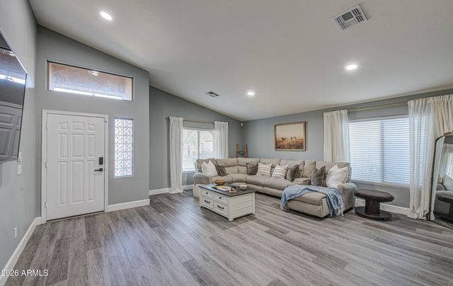 9130 W RIVERSIDE Avenue, Tolleson, AZ 85353