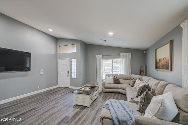 9130 W RIVERSIDE Avenue, Tolleson, AZ 85353