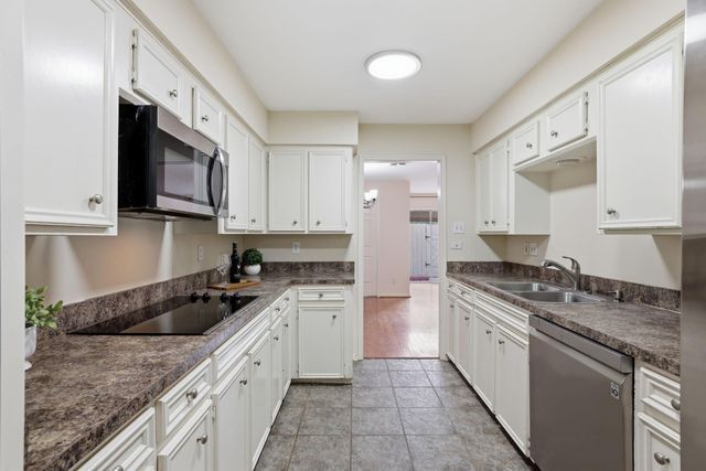 14121 Lost Meadow Lane, Houston, TX 77079