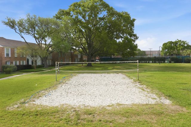 14121 Lost Meadow Lane, Houston, TX 77079