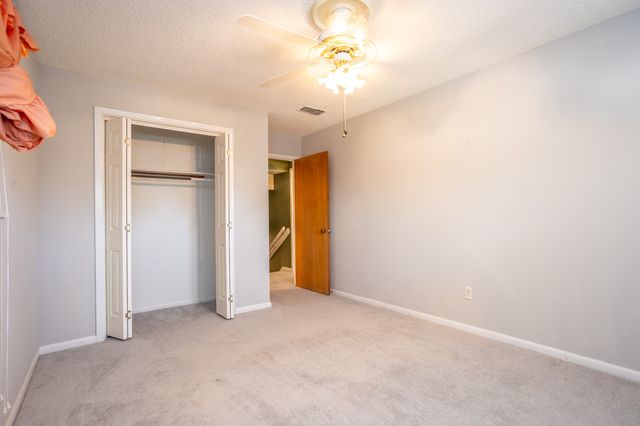 950 SYCAMORE Lane, Lancaster, TX 75146