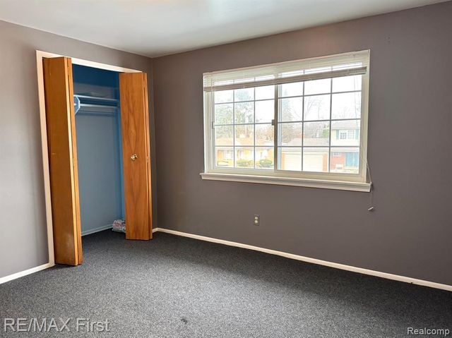 4826 Bates Drive, Warren, MI 48092