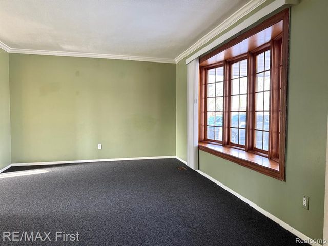 4826 Bates Drive, Warren, MI 48092