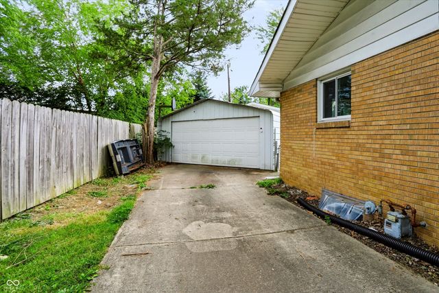 501 N Bend Road, Beech Grove, IN 46107