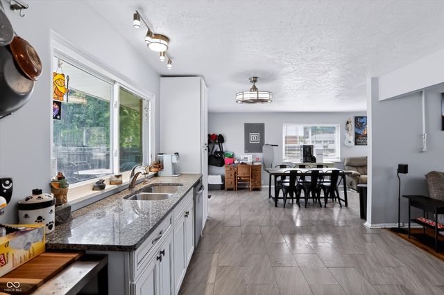 501 N Bend Road, Beech Grove, IN 46107