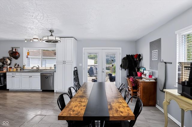 501 N Bend Road, Beech Grove, IN 46107