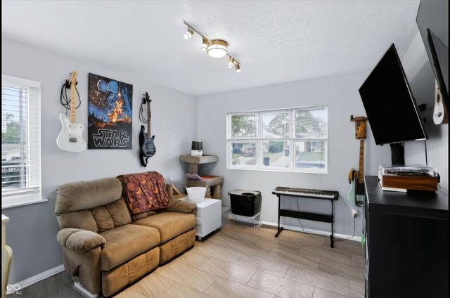 501 N Bend Road, Beech Grove, IN 46107