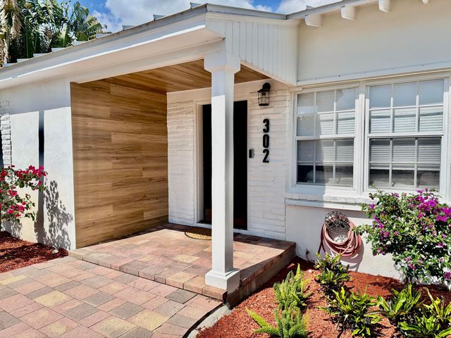 302 NW 11th Street, Delray Beach, FL 33444